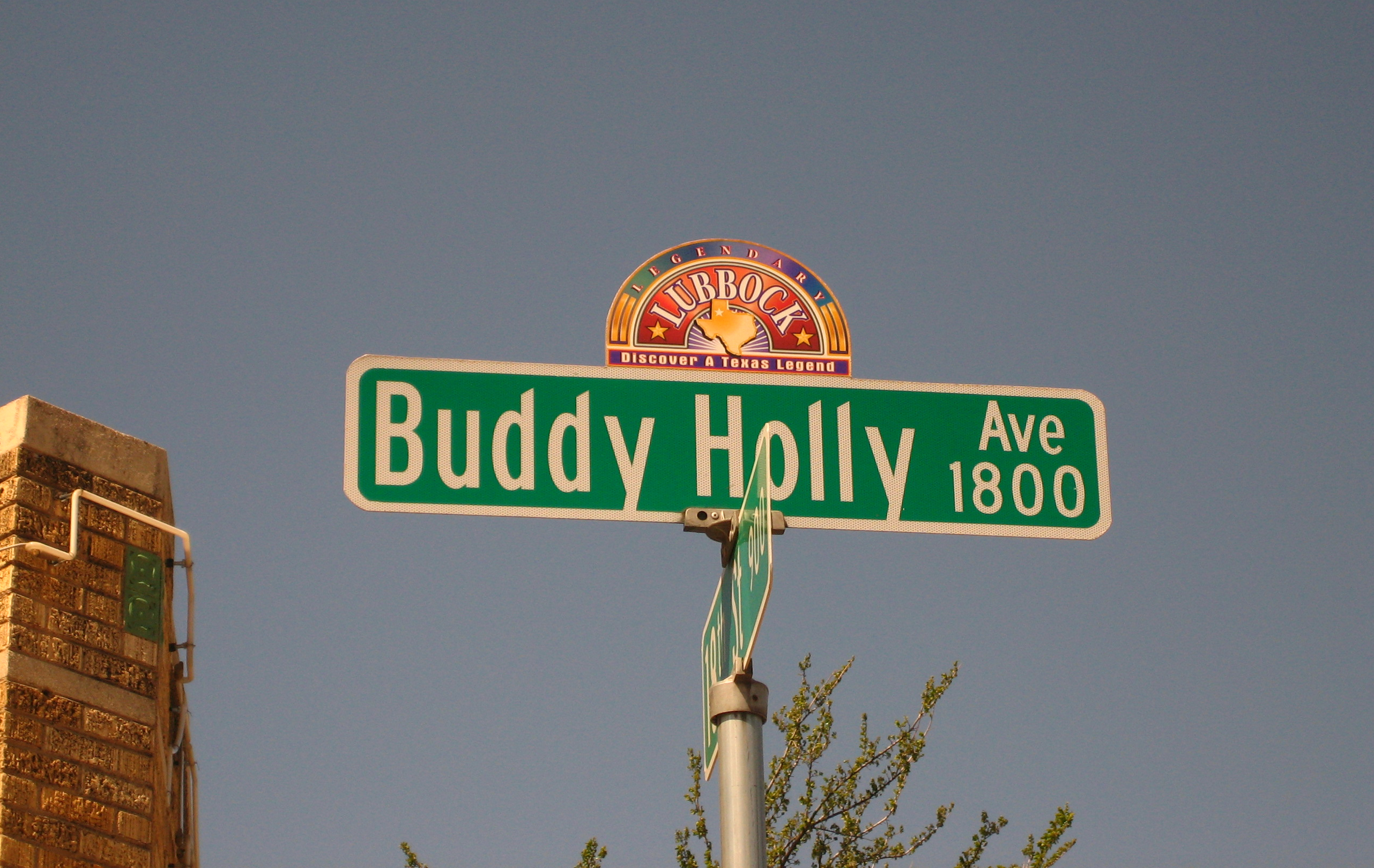 From Small Town Texas to Superstardom- Magnus Theatre’s Buddy: The Buddy Holly Story